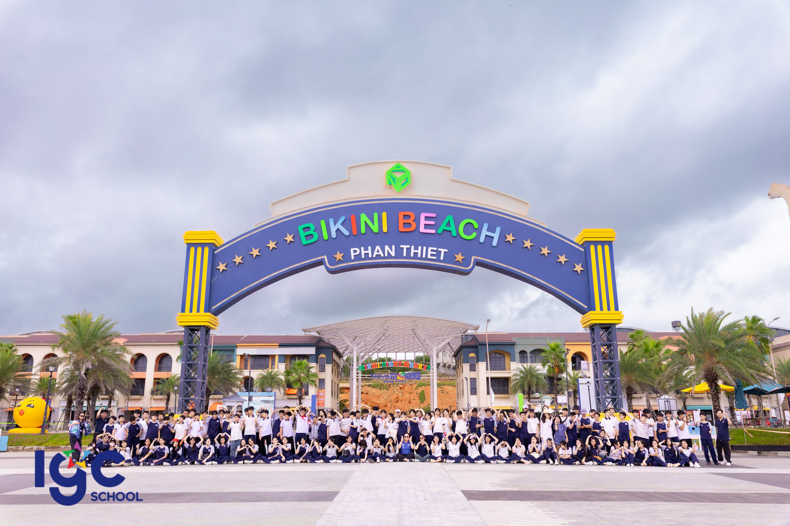 HOẠT ĐỘNG HỌC TẬP TRẢI NGHIỆM NGOÀI NHÀ TRƯỜNG - KHỐI 8