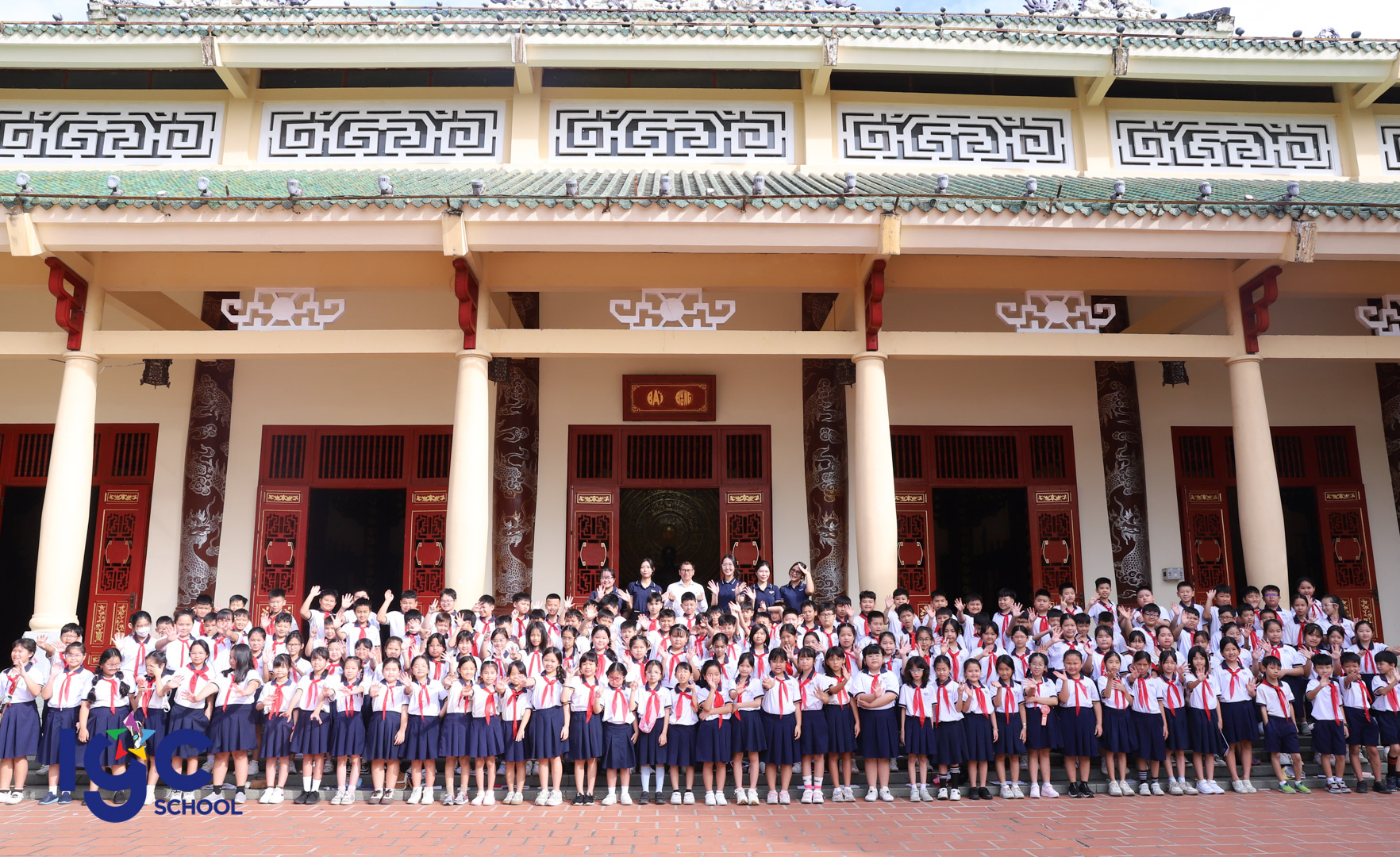 TIẾT HỌC TRẢI NGHIỆM TẠI VĂN MIẾU TRẤN BIÊN – KHỐI 4