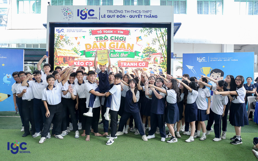 TRÒ CHƠI DÂN GIAN KHỐI 10 – HẾT MÌNH CÙNG ĐỒNG ĐỘI