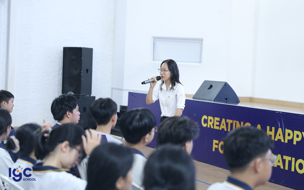 CHUYÊN ĐỀ TÂM LÝ “NGƯỜI BẠN HƯỚNG NỘI” | KHỐI 11
